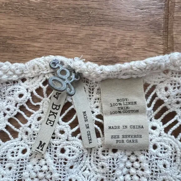 Gimmicks by BKE Pieced Vest Size M Lace Back Linen Printed Multicolor - Picture 6 of 10